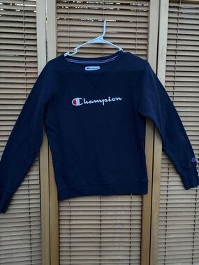 Champion Navy Blue Logo Pullover Sweatshirt